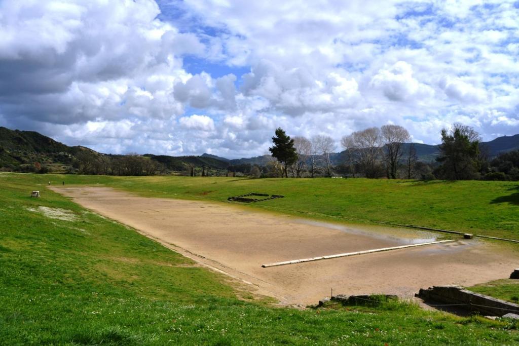 Stadium Ancient Olympia Exterior foto